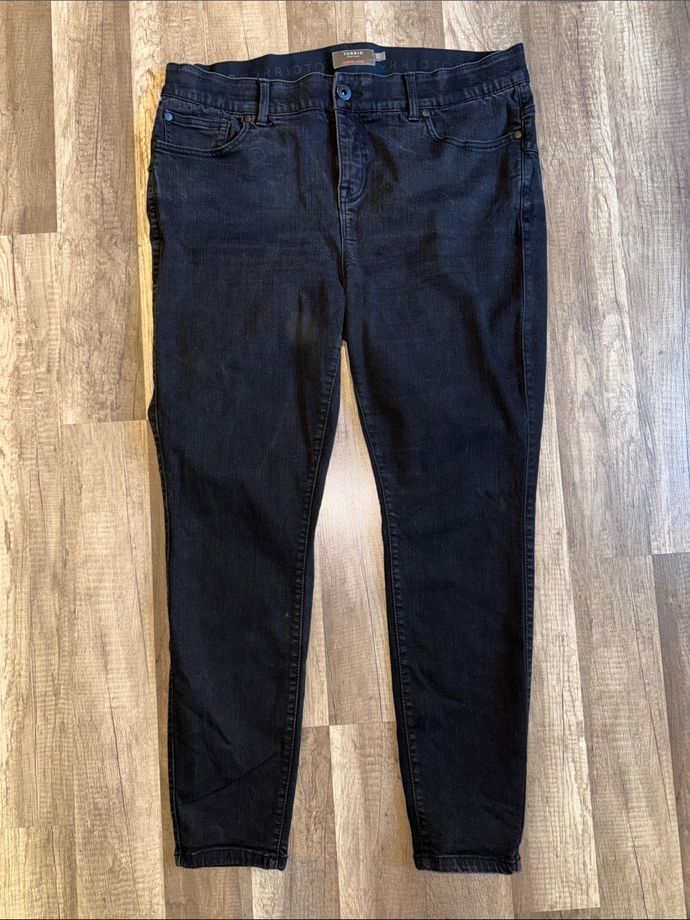 Torrid Bombshell Skinny Jeans - Faded Black - 18R